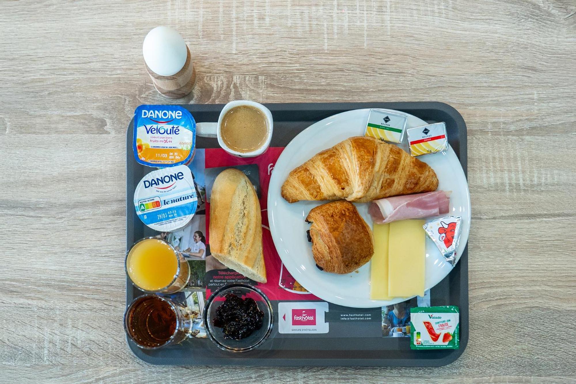 Fasthotel Le Mans Nord Fh Confort Saint-Saturnin  Ngoại thất bức ảnh
