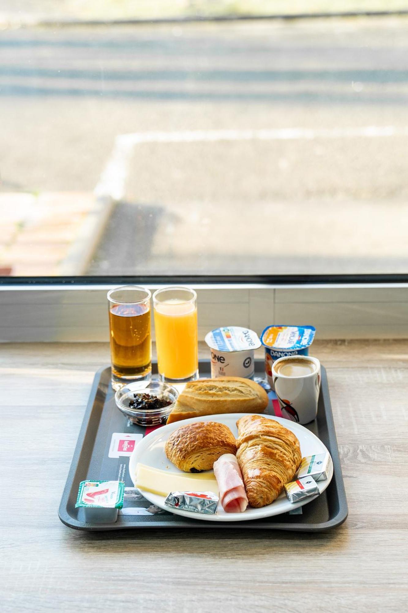 Fasthotel Le Mans Nord Fh Confort Saint-Saturnin  Ngoại thất bức ảnh